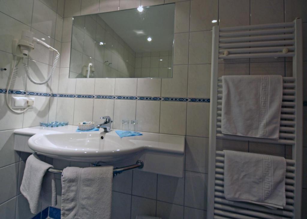 Hotel Lipeter & Bergheimat Вайсензее Стая снимка